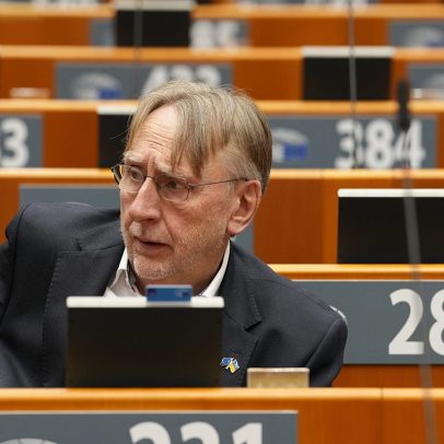 Socialistas rejeitam proposta do PPE, atrasando negociações UE-EUA