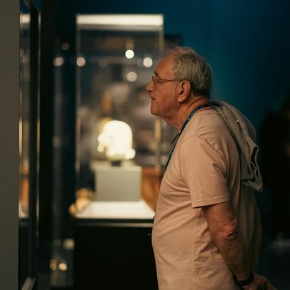 Arte e cultura diárias ajudam a retardar o envelhecimento, conclui estudo