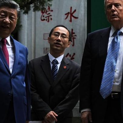 Xi leva Trump a visita privada ao jardim secreto de Pequim