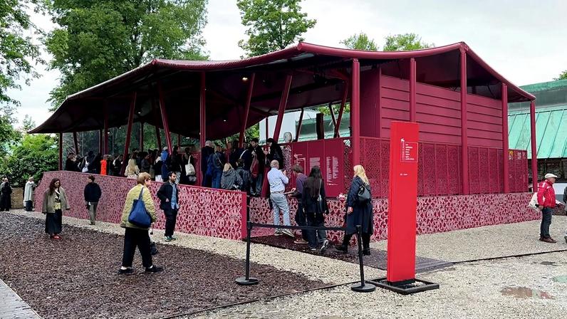 Qatar na Bienal de Veneza aborda hospitalidade, migração e pertença