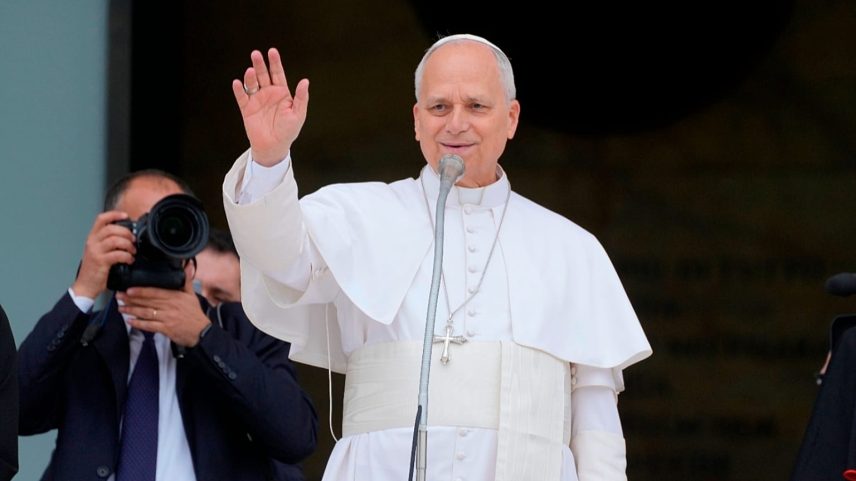 O papa Leão XIV visita a Universidade Sapienza, em Roma, a 14 de maio de 2026.