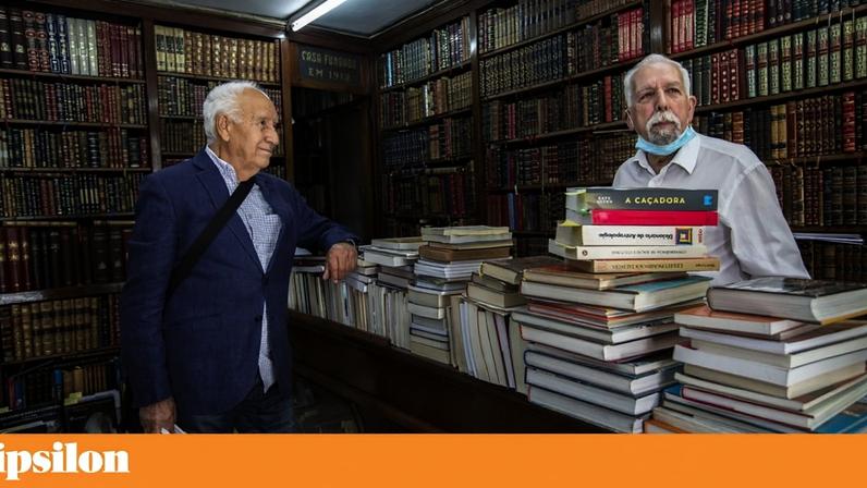 Os amigos e bibliófilos Germano Silva e Nuno Canavez vão reencontrar-se à conversa no salão na Fundação Manuel António da Mota