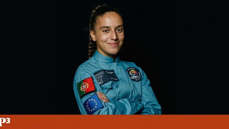 Lua Afonso, 18 anos, soma prémios e recebe elogios no Parlamento