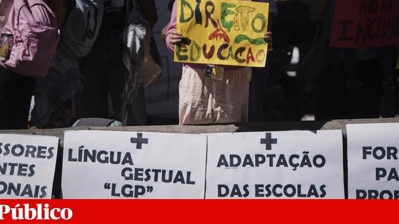 Pais e educadores de crianças com necessidades educativas específicas manifestaram-se, em Setembro, em frente ao Ministério da Educação. Protesto foi organizado pelo Movimento por uma Inclusão Efectiva