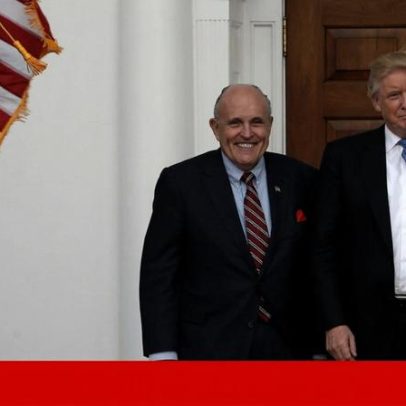 Giuliani, ex-prefeito de Nova Iorque e advogado de Trump, internado em estado crítico