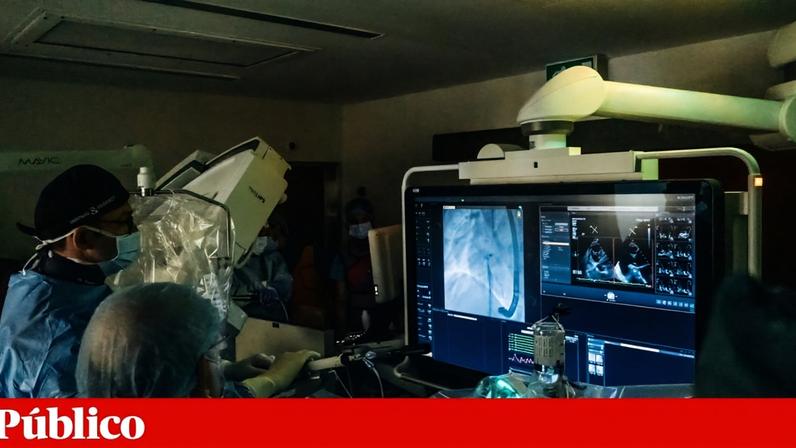 No final de 2025, um total de 2703 pessoas estavam à espera de cirurgia cardíaca, segundo a Entidade Reguladora da Saúde