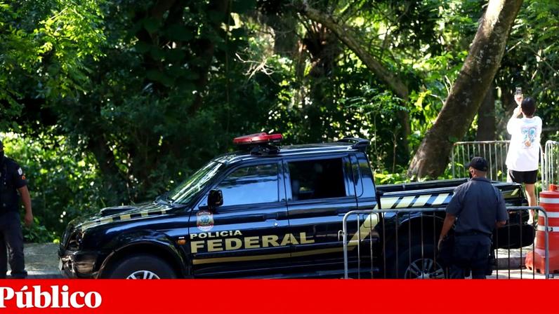 Dois mortos em Belo Horizonte após avião de pequeno porte atingir edifício