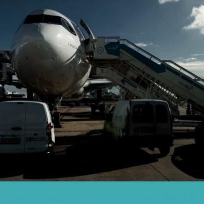 Companhias aéreas sobem bilhetes e taxas por reserva de assentos e bagagens