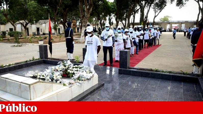 Homenagem às vítimas do 27 de Maio no cemitério de Sant'Ana, em Luanda, em 2021, o primeiro ano em que oficialmente se reconheceram as vítimas da purga