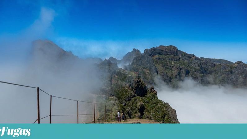 Uma vista do Trilho do Pico do Areeiro ao Pico Ruivo, que reabriu a caminhadas na íntegra a 1 de Maio