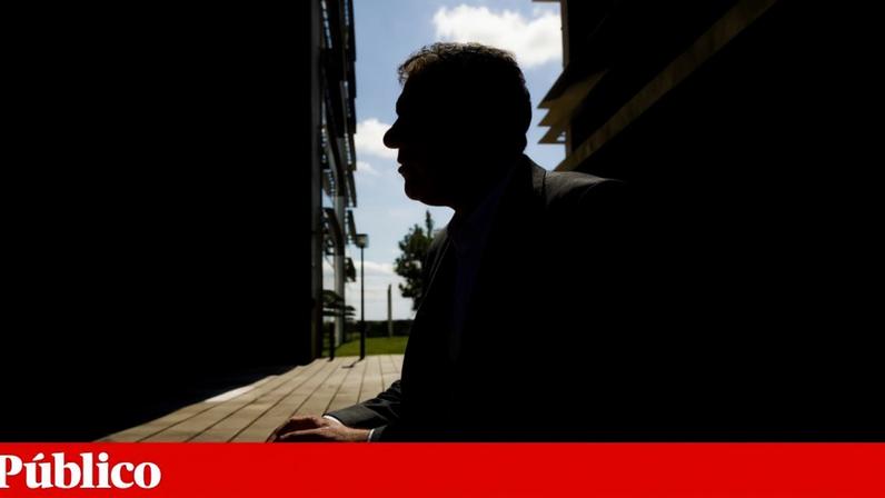 Sócrates no tribunal: afirma que o Estado será julgado