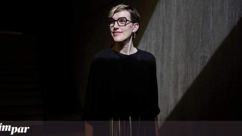 Rosalind McKever, curadora do museu britânico Victoria&Albert, esteve na Fundação Calouste Gulbenkian, em Lisboa