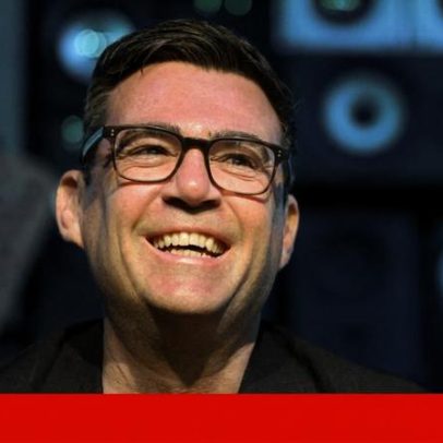 Direção do Labour aprova candidatura do rival de Starmer a MP britânico