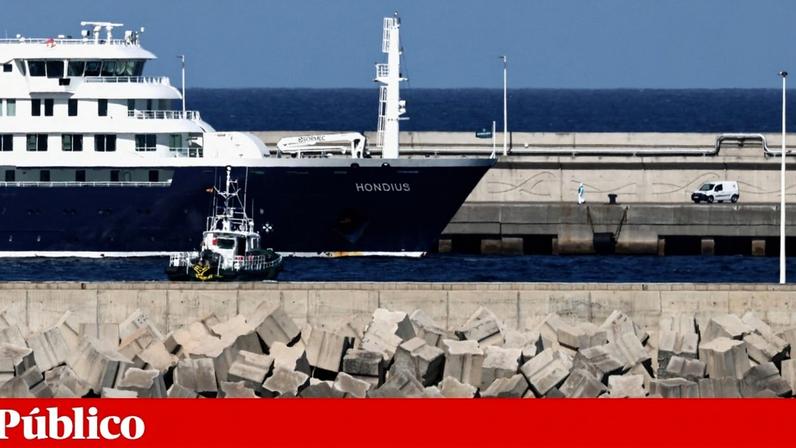 O *Hondius* em Tenerife, a 11 de Maio
