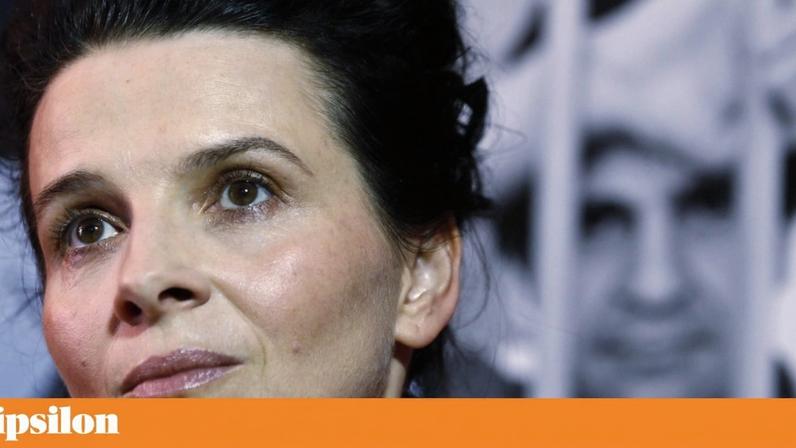 Juliette Binoche em Cannes em 2010, quando o realizador iraniano Jafar Panahi estava preso