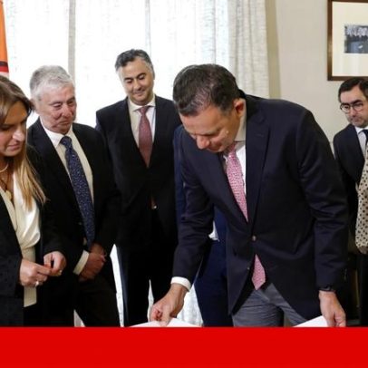 Moção de Montenegro recupera Portugal Maior de Cavaco com PS e Chega