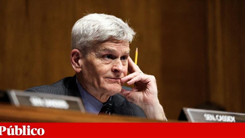 Bill Cassidy, senador republicano do Luisiana, perdeu o lugar nas eleições de Novembro. Trump celebra a sua morte política