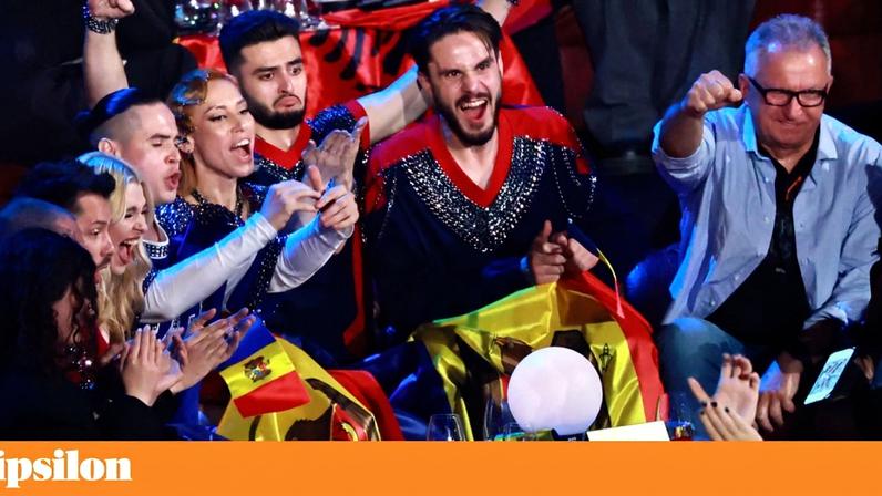 Satoshi, da Moldova, na área da Sala Verde durante a final do 70.º Festival da Canção da Eurovisão
