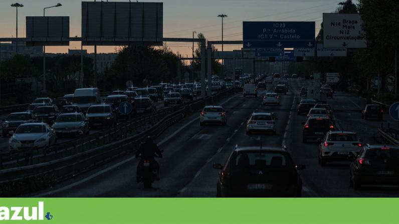 O documento identifica um factor transversal: a chamada “car stickiness”, ou seja, uma aceitação cultural enraizada do uso do automóvel