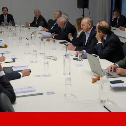 Governo ensaia frente unida na reforma do Estado com elogios do ex-ministro