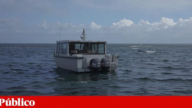 Elementos da Força de Defesa das Maldivas durante as operações de resgate