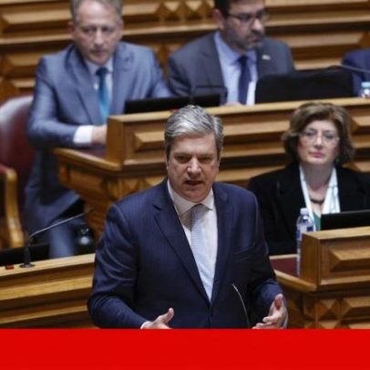 CDS alinha com PSD e aponta revisão constitucional para perto de 2027