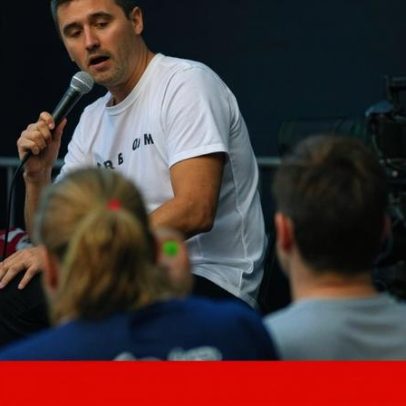 Ex-polícia recebe 718 mil euros após 37 dias por meme sobre Charlie Kirk