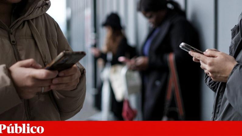Mudança de banco é uma dificuldade de clientes; uso de sistema com número de telemóvel pode ajudar