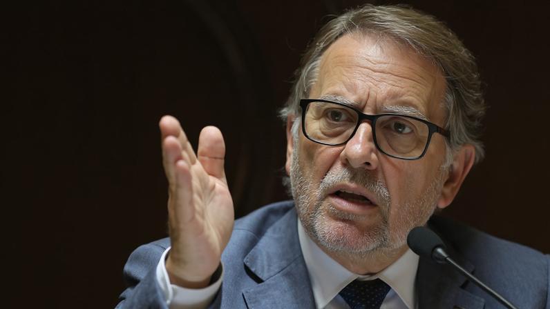 O ministro da Administração Interna, Luís Neves, garante que "não é por Portugal que a segurança do espaço europeu será posta em causa"