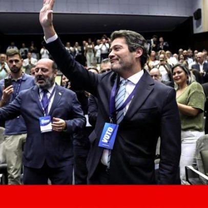 Ventura apela à união para manter liderança incontestada com Congresso a chegar