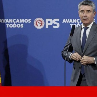 Líder do PS acusa Governo de agir de forma desmazelada em momentos críticos