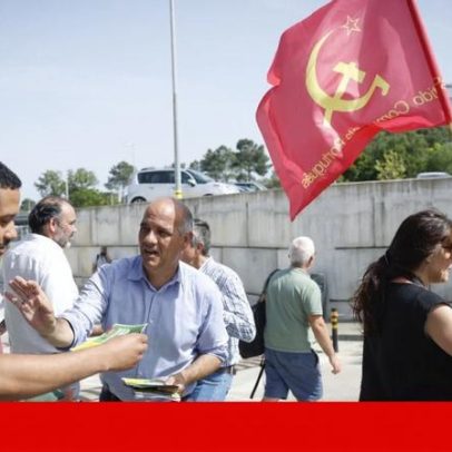 Bloco e PCP defendem descartar o pacote laboral, no lixo ou no chão