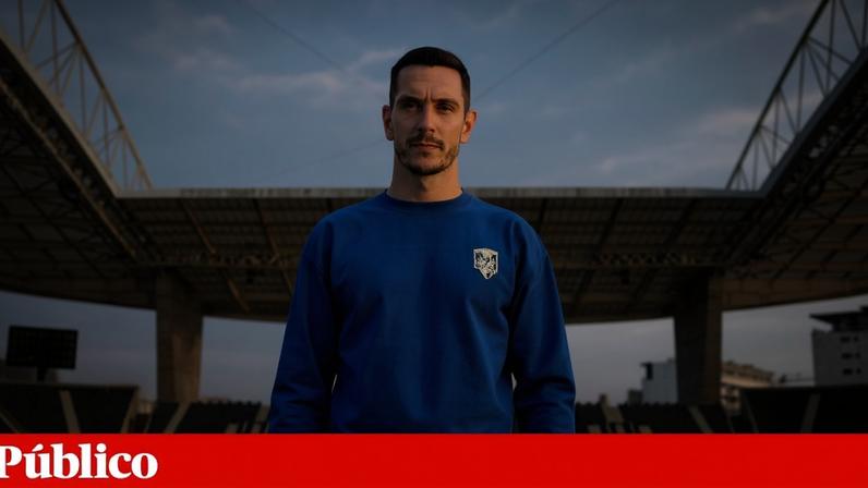João Costa admite ser jogador e adepto; compara-se a um museu com pernas