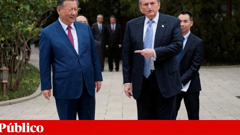 Xi critica remilitarização do Japão em encontro com Trump