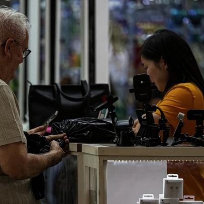Aposentados brasileiros em Portugal começam a receber a 2ª parcela do 13º salário