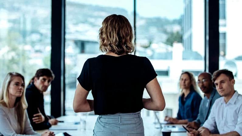 Ausência de mulheres e minorias no trabalho e na escola é tema de expectativas