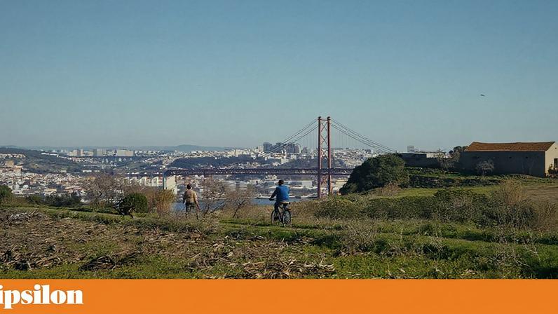 Ali, Aqui no Monte da Caparica oferece quartos com vista para a cidade