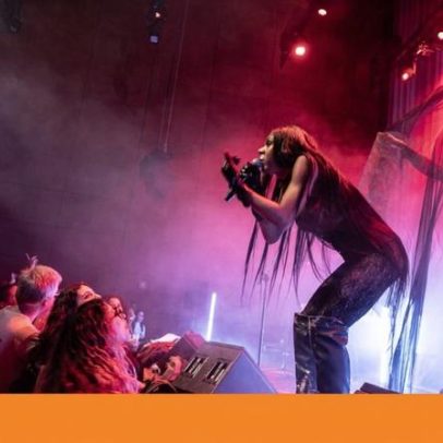 Navalha na Carne, de Àkila, vence a nona edição da Bolsa Amélia Rey Colaço