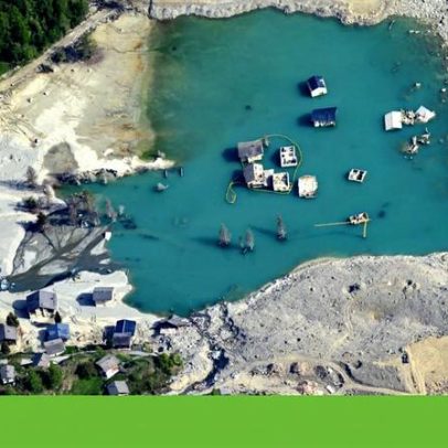 Um ano após o colapso de glaciar, Blatten reconstrói vidas nos Alpes