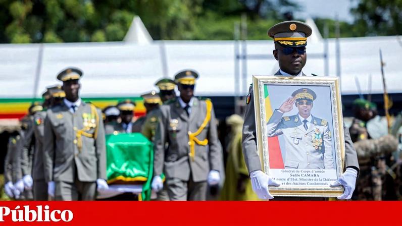 Exército do Mali usa bombas de fragmentação soviéticas e drones russos contra rebeldes