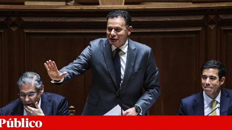Montenegro diz ser corredor de endurance diante de críticas da oposição e Passos