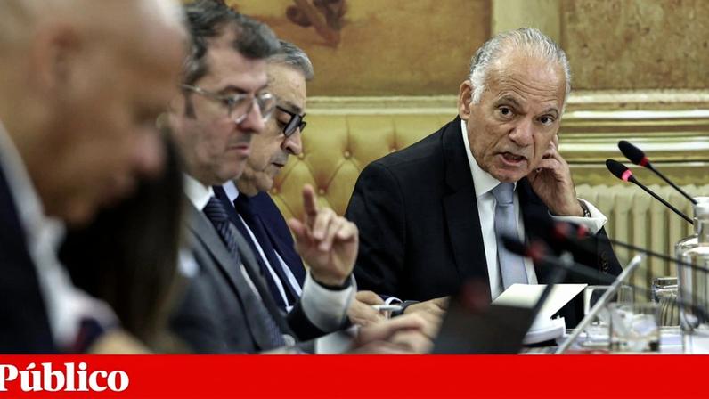 Procurador-geral nega influência política em investigações do MP