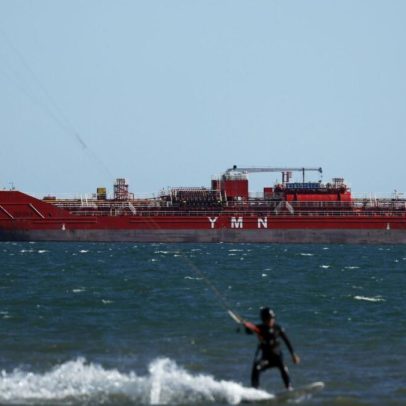 Teerão permite passagem de mais navios pelo estreito de Ormuz