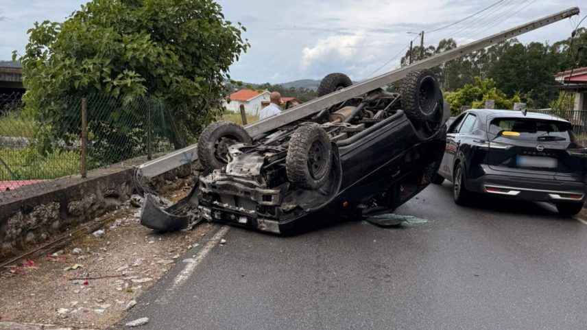 Jovem de 21 anos fica ferido após despiste e capotamento em Fafe
