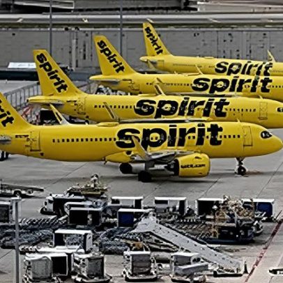 Companhias aéreas enfrentam aumento de tarifas e custos operacionais