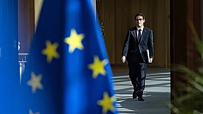 Stéphane Séjourné, figura-chave da política francesa