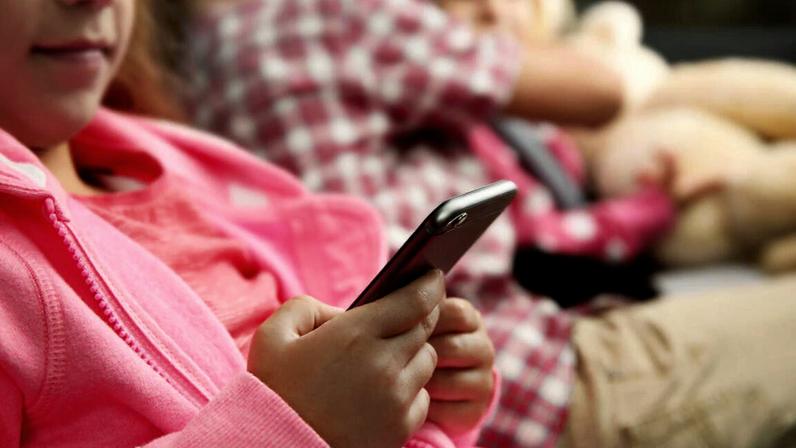 Primeiro smartphone dos filhos: é novo ou recondicionado?