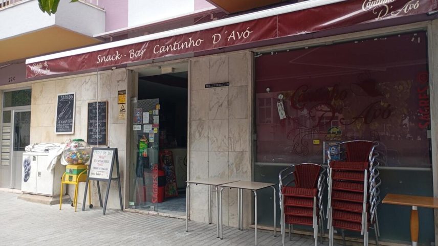 Explosão num café em Seixal levou homem a salvar o pai
