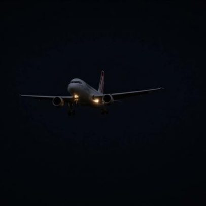Duas crianças feridas em insuflável após passagem de avião
