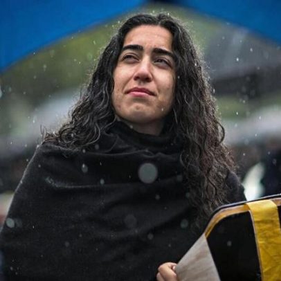 Bênção das pastas dos estudantes do Porto sob chuva e lágrimas